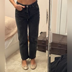 Zara Cropped Mid Rise Jeans